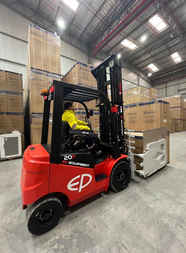When to Use an Electric Stacker vs. a Forklift