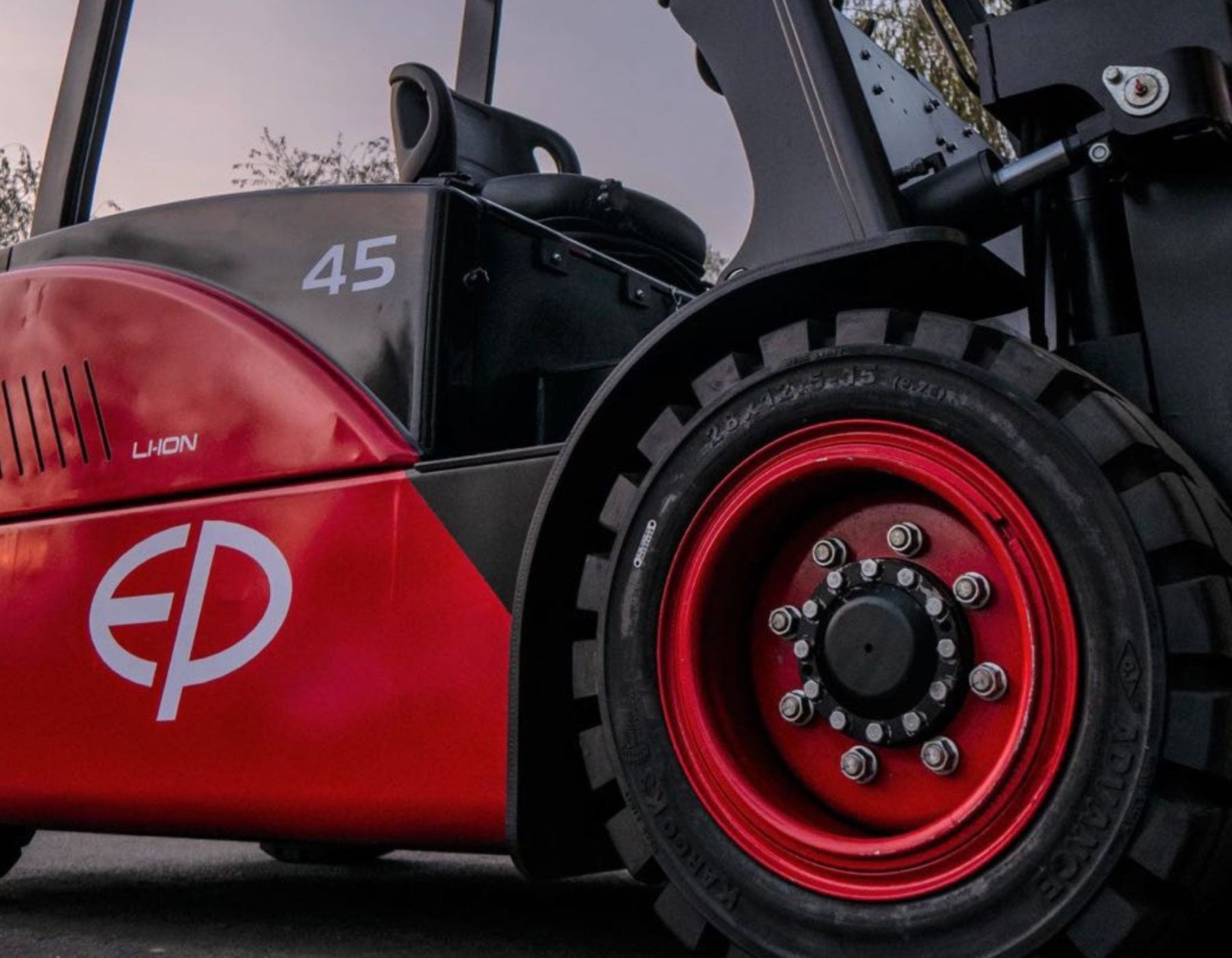 Red EP electric forklift