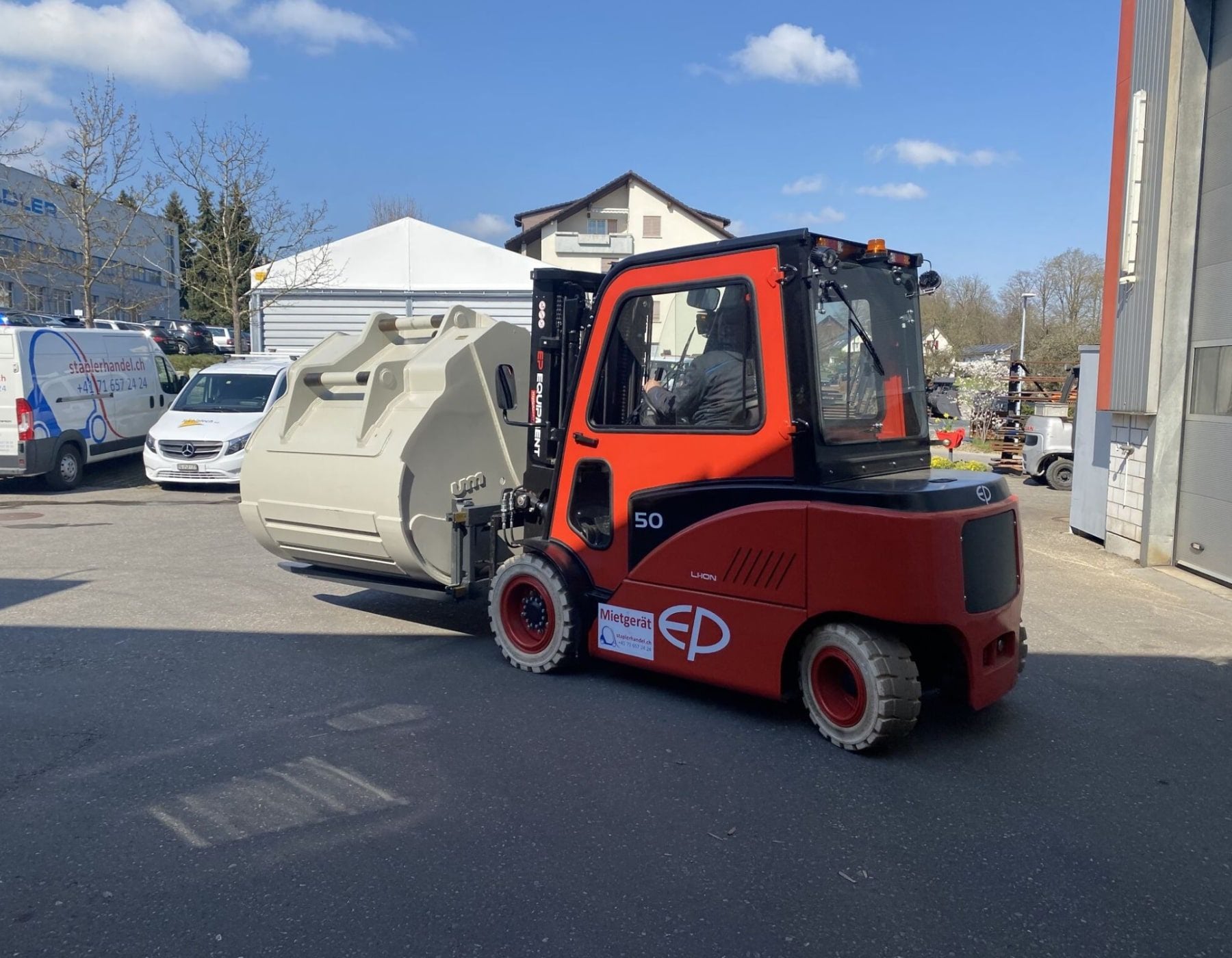 Red EP electric forklift