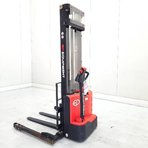 EP STACKER ES12−25DM Ex-Demo Model (behind side view)