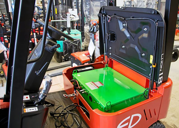 The Essential Guide to Charging an Electric Forklift truck Battery