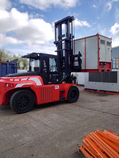 Why Counterbalance Forklifts Still Win in Some Warehouses