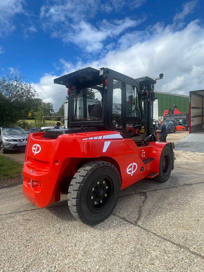 Ex-Demonstrator & Used Forklifts – Saving Money on Rental