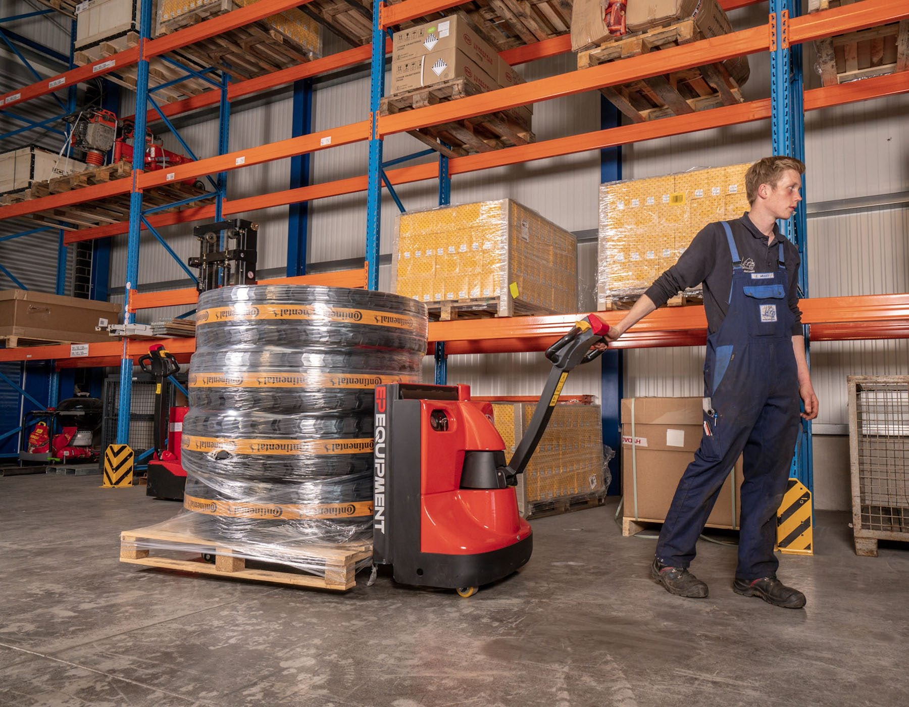 Side view of a red EP electric pallet truck labeled 'EPL1531 Li-ion