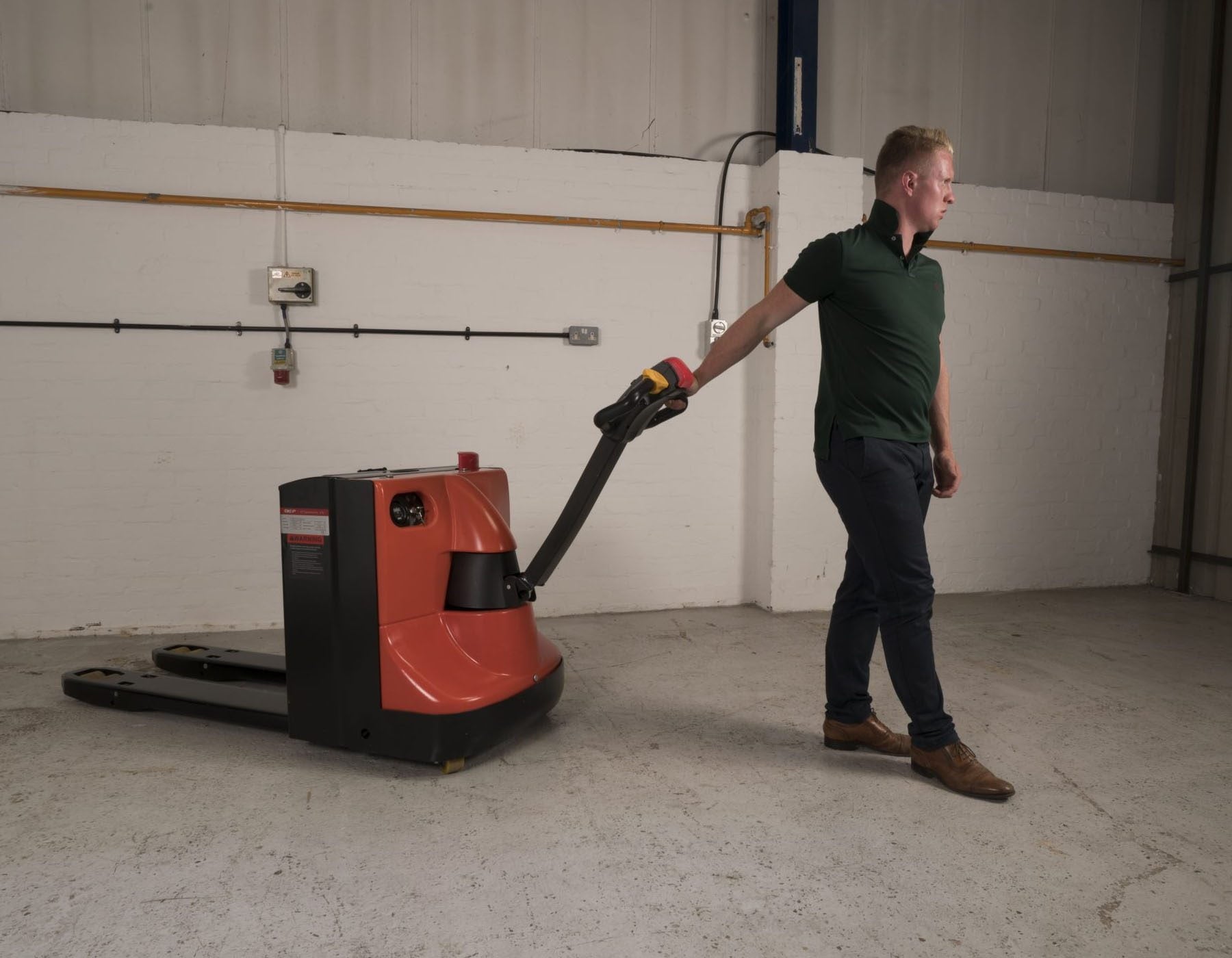 Side view of a red EP electric pallet truck labeled 'EPL1531 Li-ion